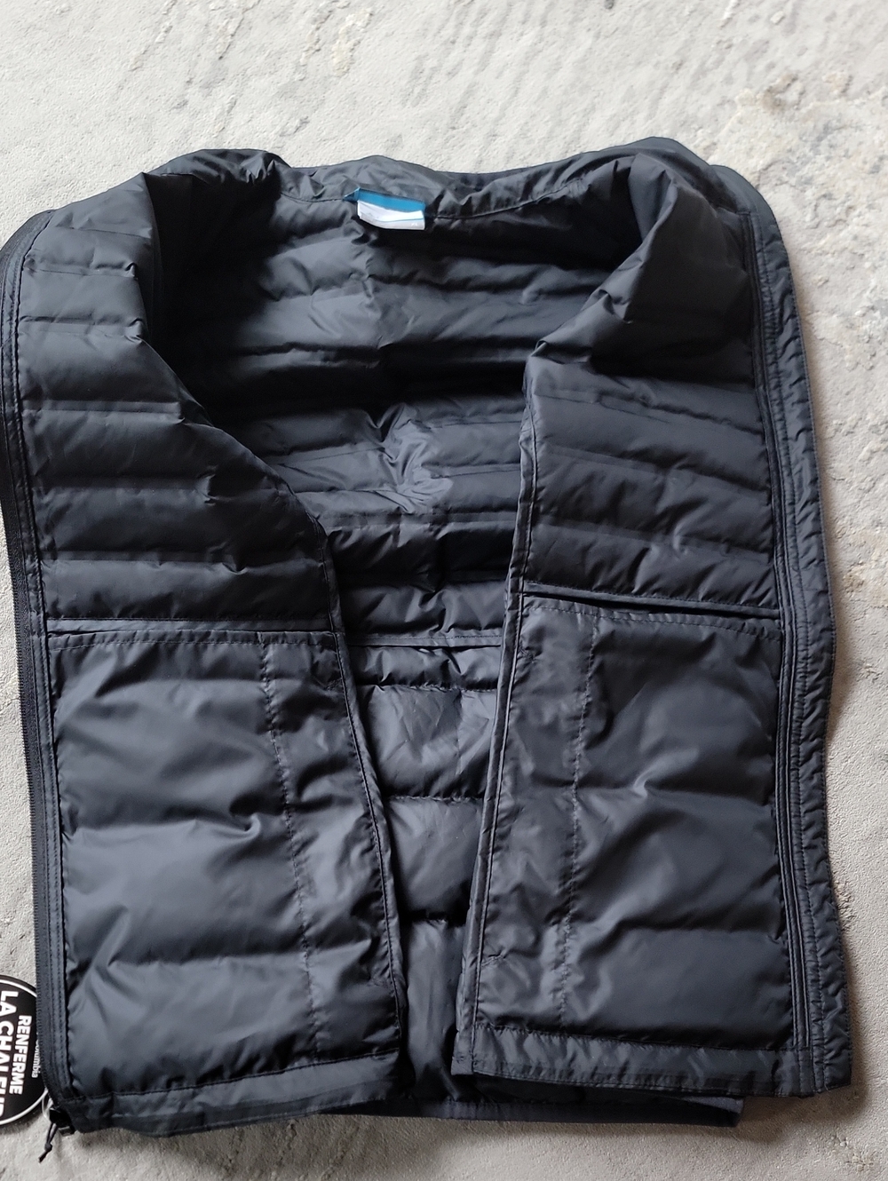 Columbia Black Quilted 650 Down/Feather Sleeveless Vest - Picture 3 of 4